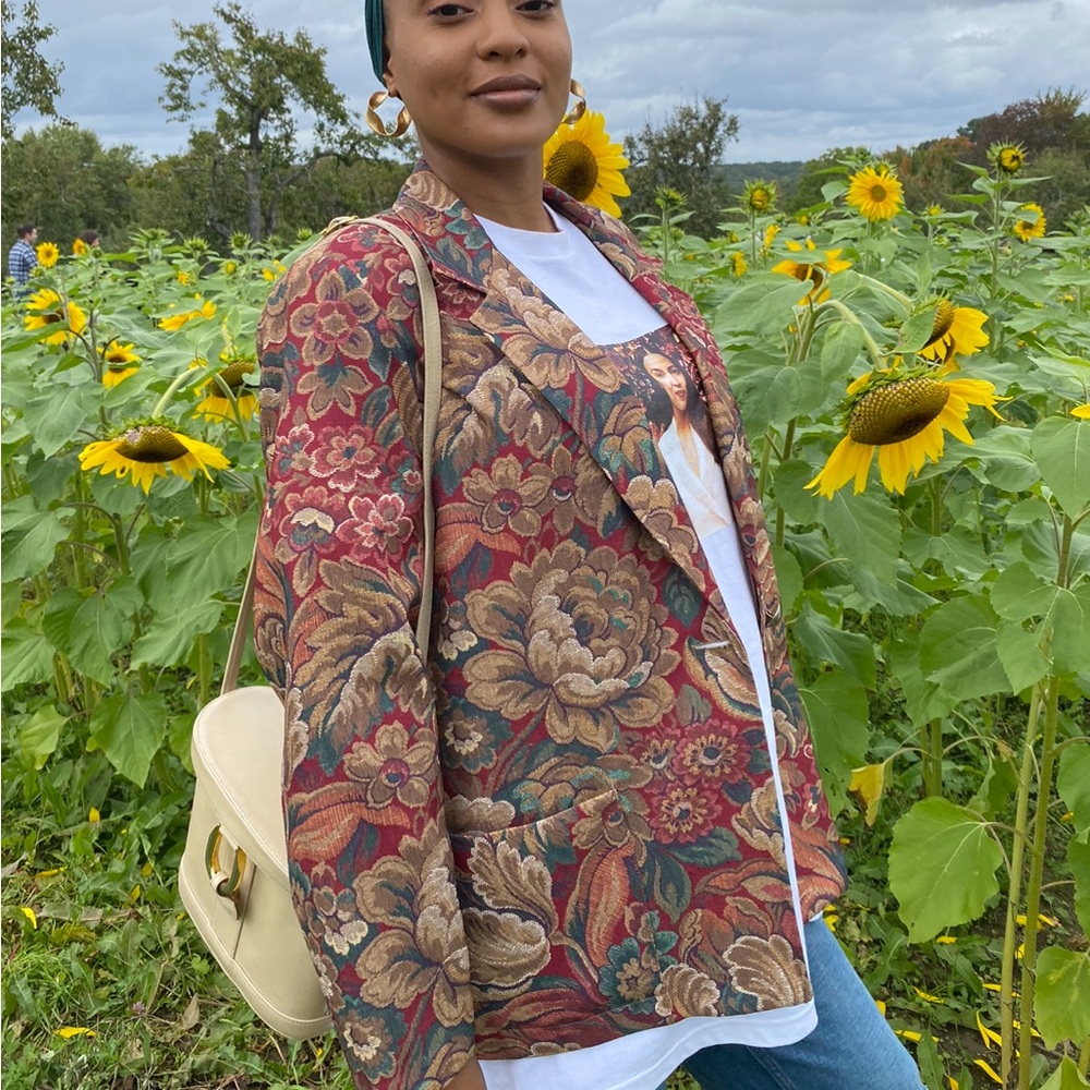 Floral tapestry blazer
